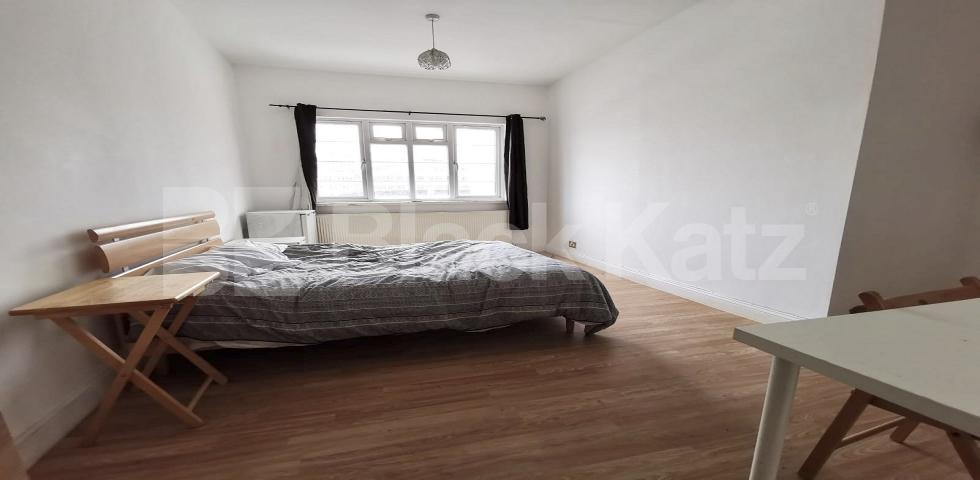 			NEW INSTRUCTION, 4 Bedroom, 1 bath, 1 reception Apartment			 London Bridge Street, London Bridge